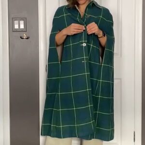 Vintage Green Plaid Women's Cape and hat